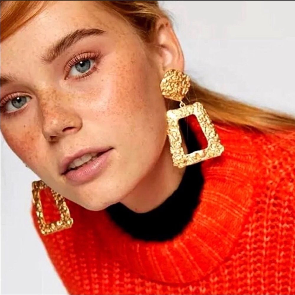 NWOT EARRINGS